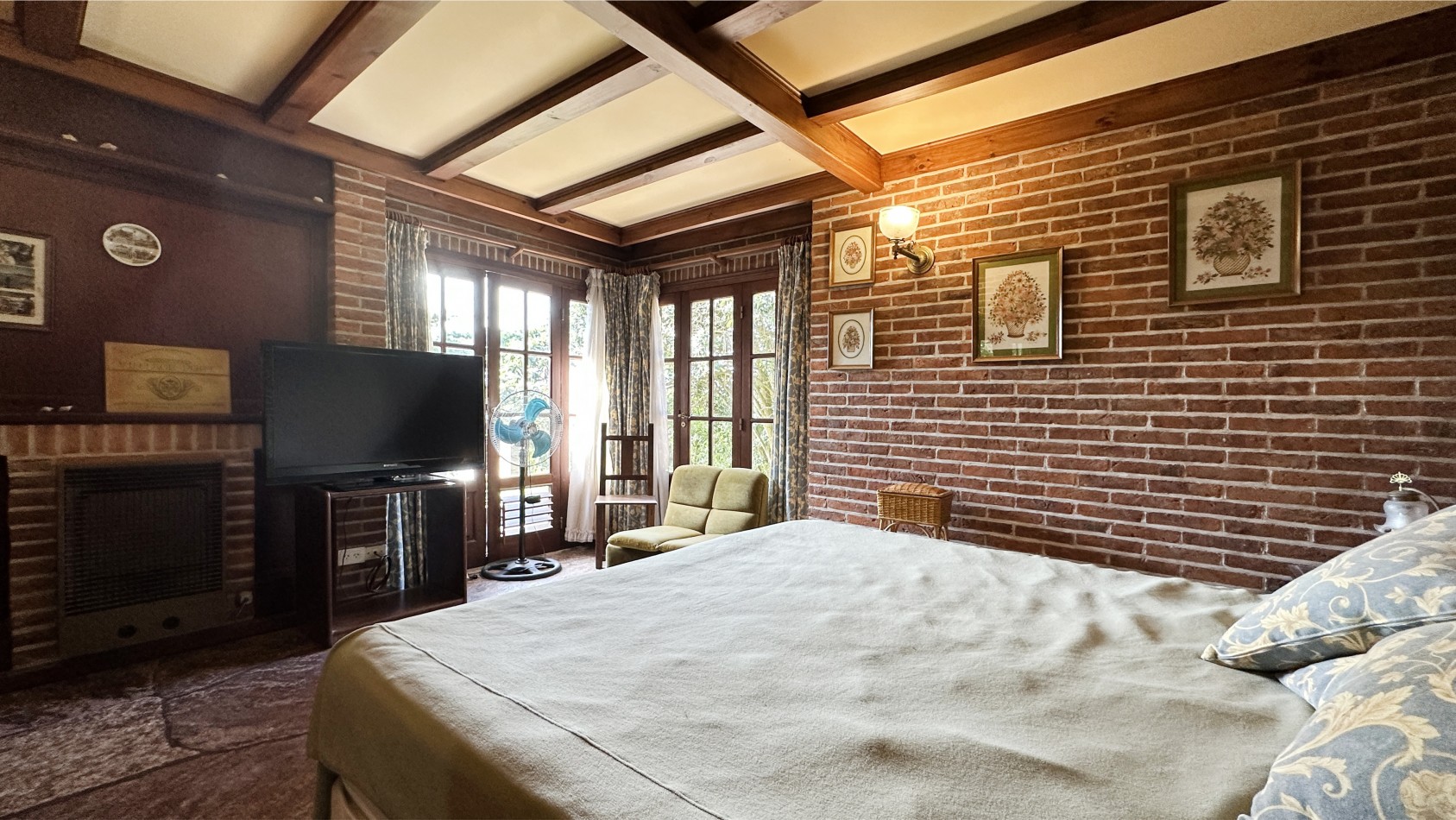 Casa en alquiler en Pinamar Zona Iglesia 