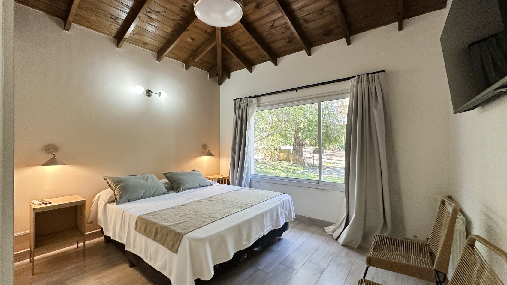 Casa en Alquiler Carilo Con Pileta