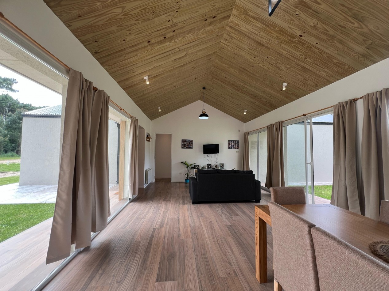 Casa en alquiler Pinamar Zona Alamos