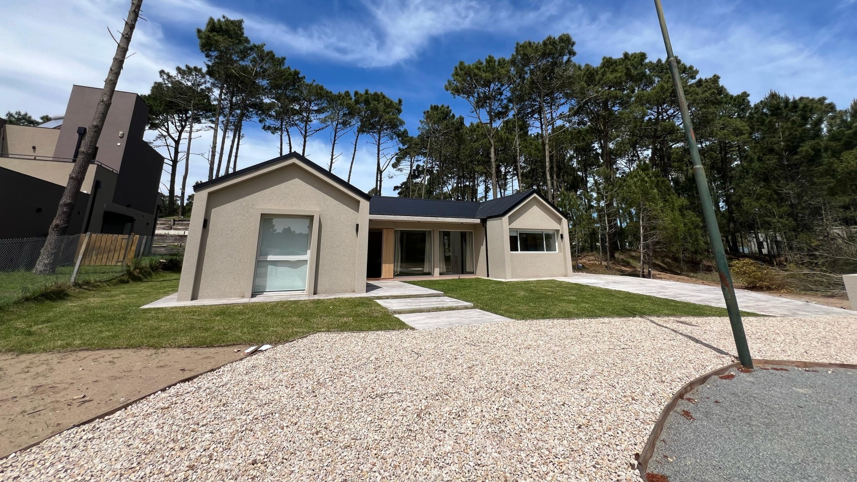 Casa en alquiler Pinamar Zona Alamos