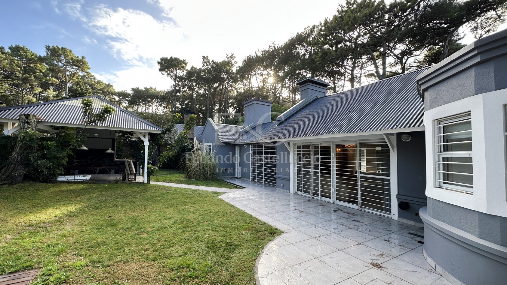 Casa en alquiler Pinamar Zona Golf Viejo