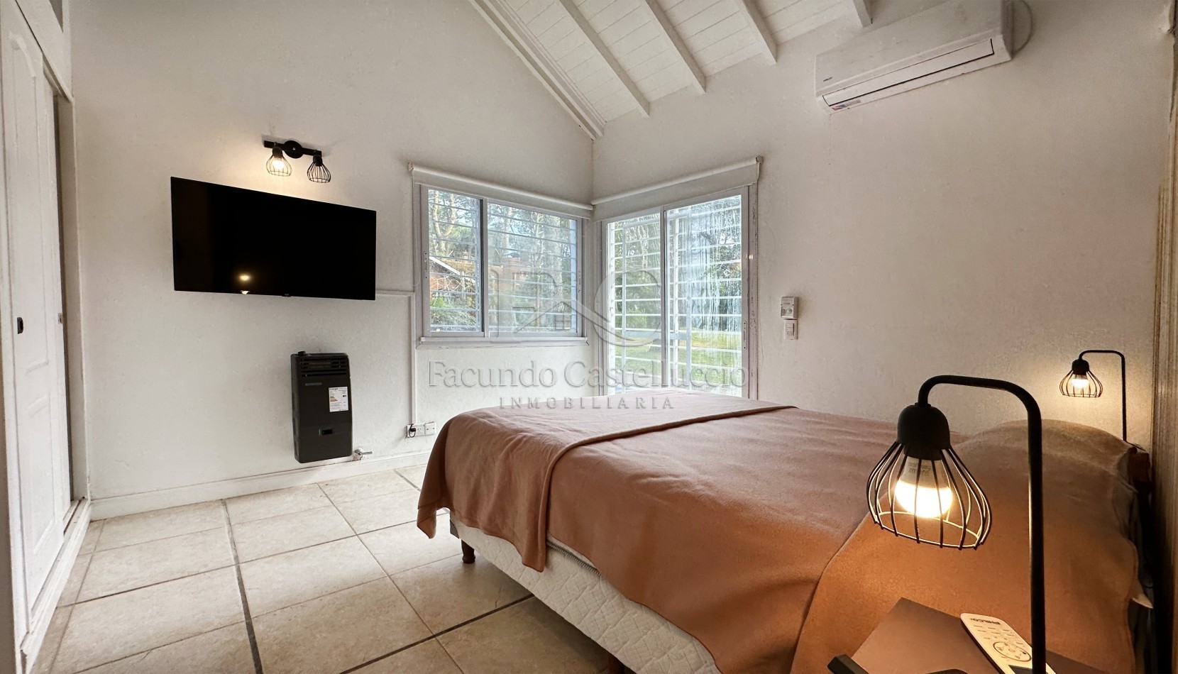 Casa en alquiler Pinamar Zona Golf Viejo