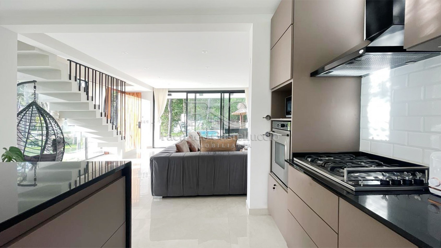 Casa en alquiler Pinamar Zona Alamos