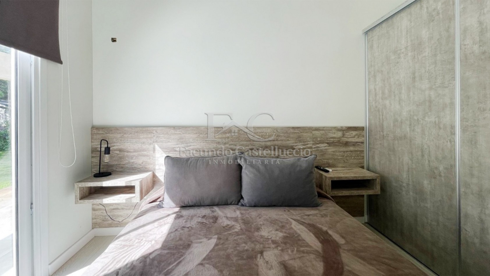 Casa en alquiler Pinamar La Herradura Con Pileta