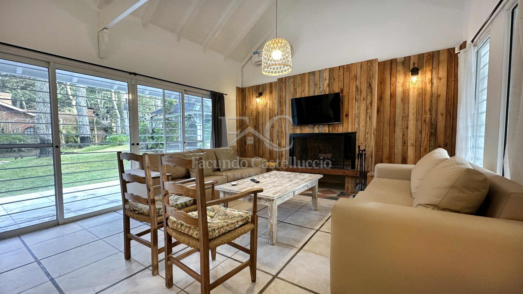 Casa en alquiler Pinamar Zona Golf Viejo