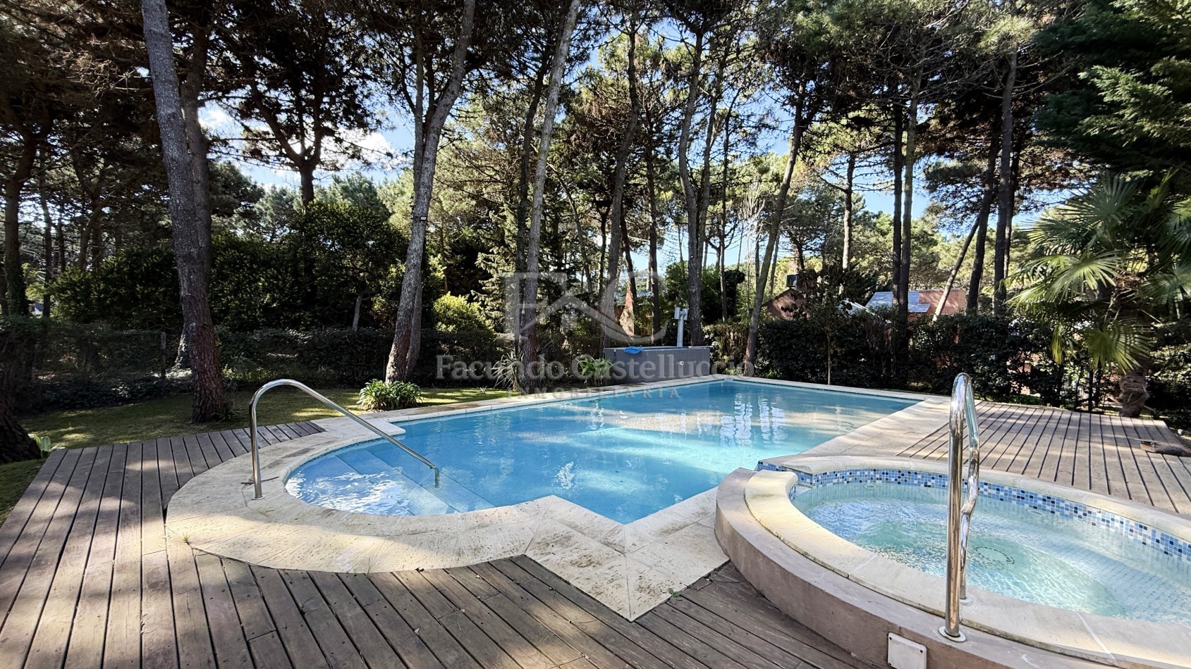 Casa en Venta Pinamar Zona Norte Tennis