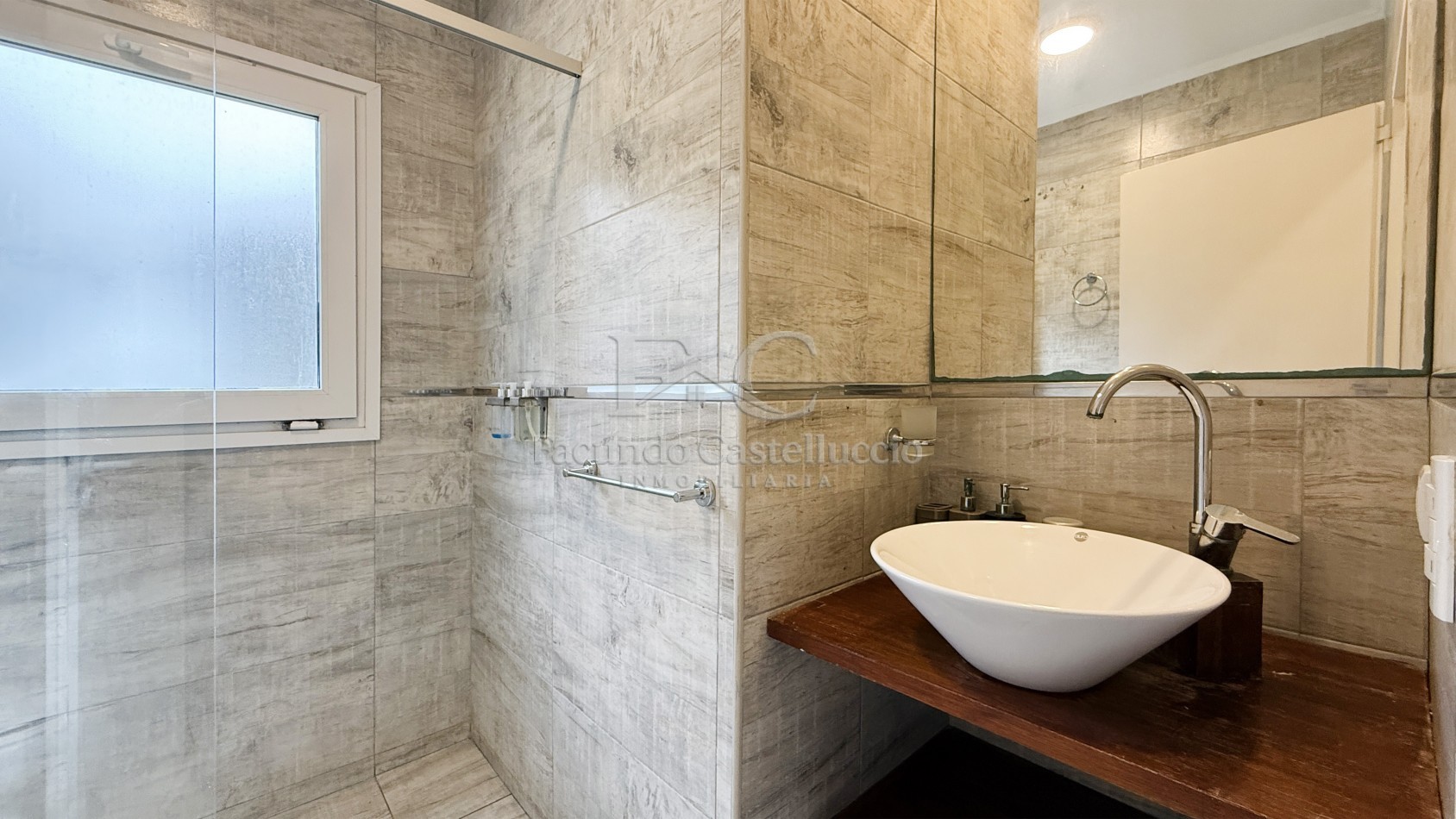 Casa en alquiler Pinamar Zona Chacras El Rosario