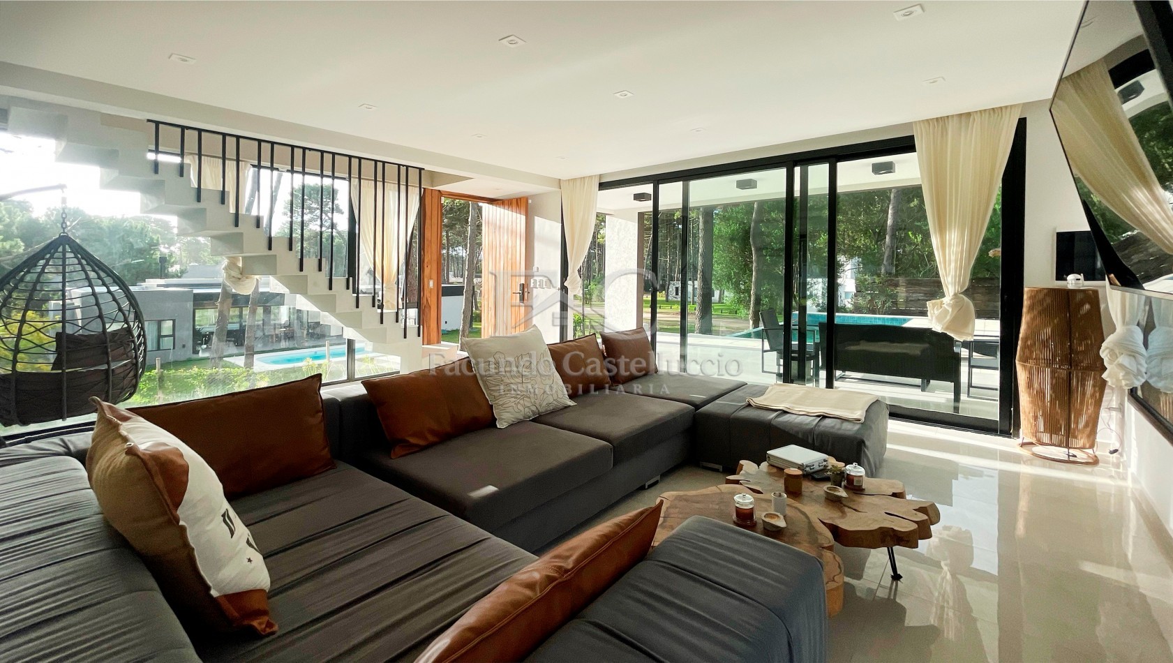 Casa en alquiler Pinamar Zona Alamos