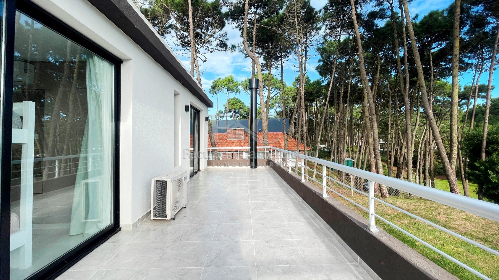 Casa en alquiler Pinamar Zona Alamos