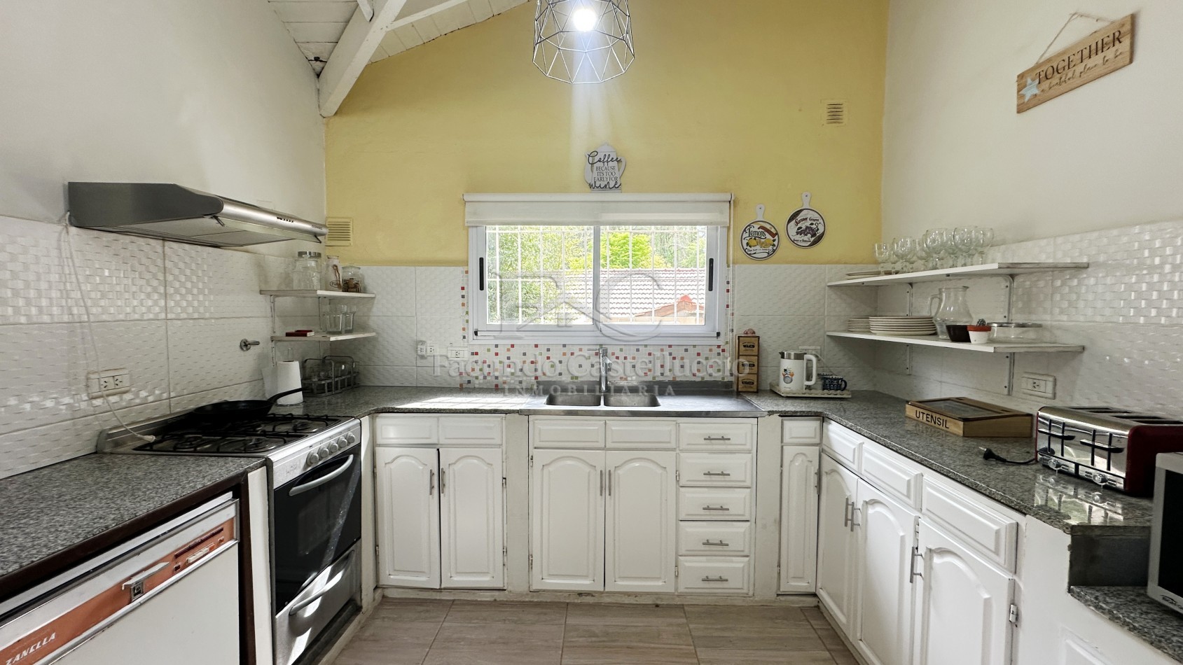 Casa en alquiler Carilo 