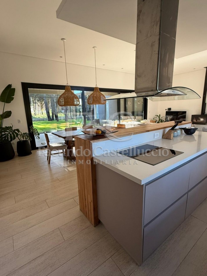 Casa en Alquiler Pinamar La Herradura