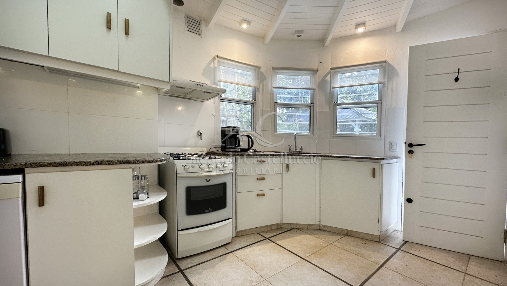 Casa en alquiler Pinamar Zona Golf Viejo