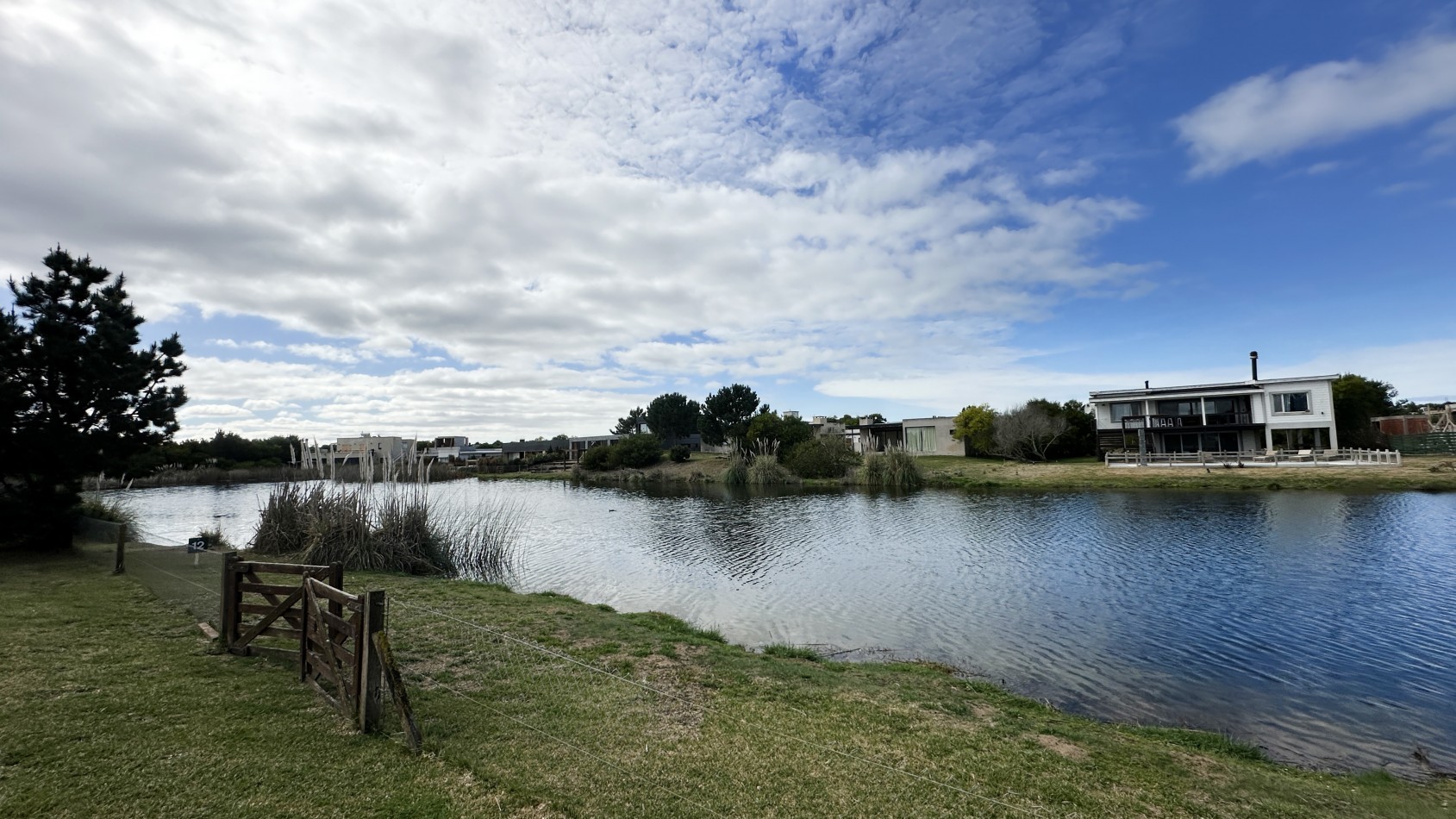 Casa en alquiler Pinamar Costa Esmeralda