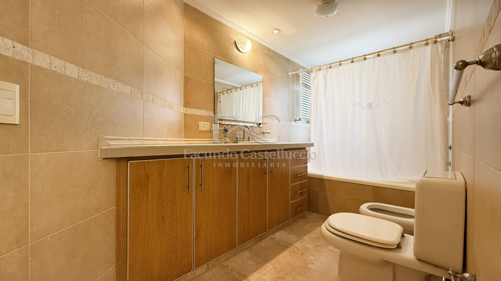 Casa en alquiler Pinamar Zona Norte Tennis