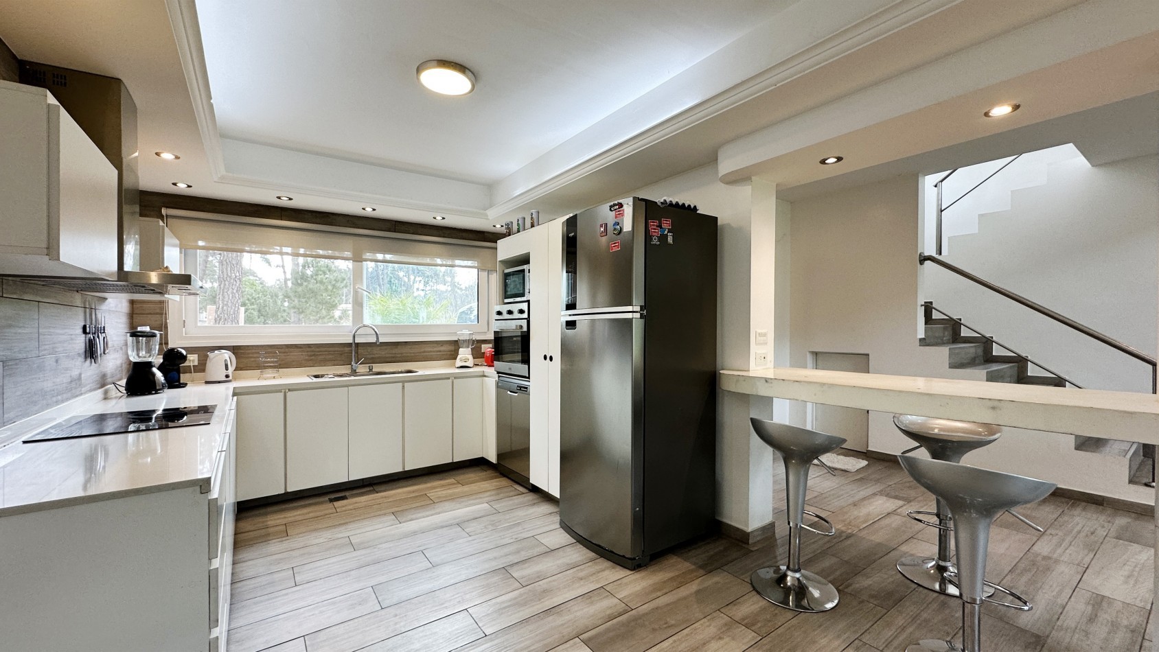 Casa en alquiler Pinamar Zona Alamos