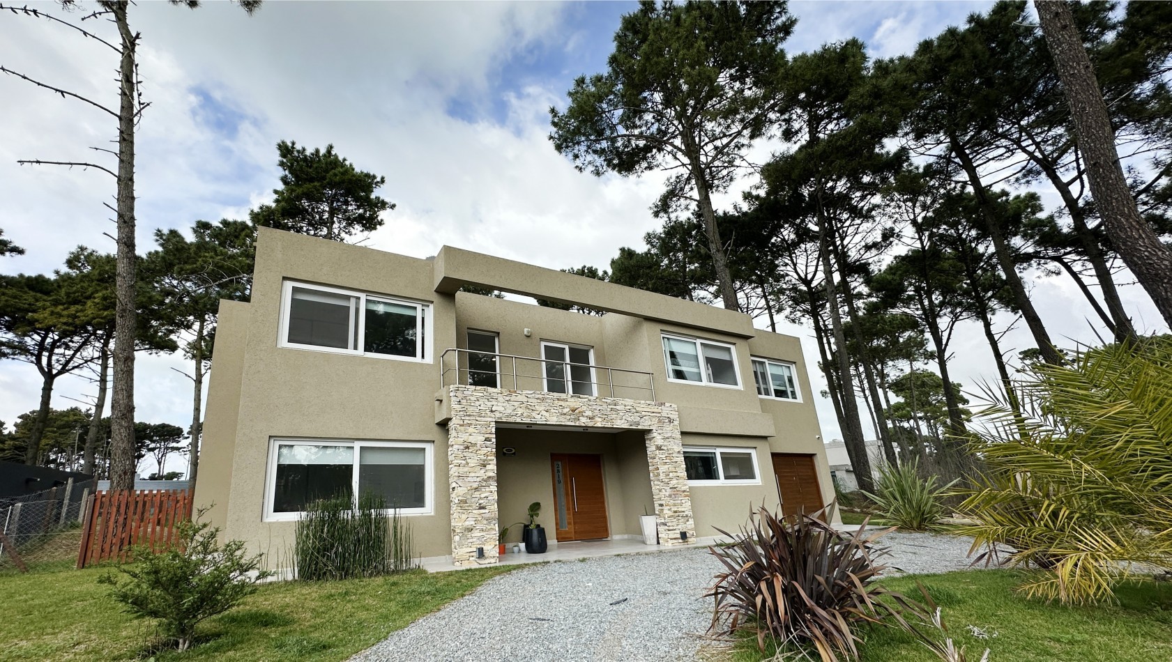 Casa en alquiler Pinamar Zona Alamos