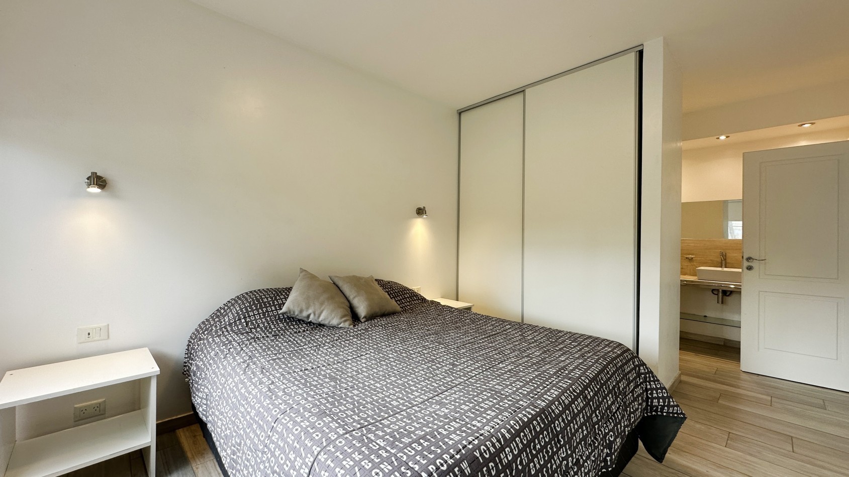 Casa en alquiler Pinamar Zona Alamos